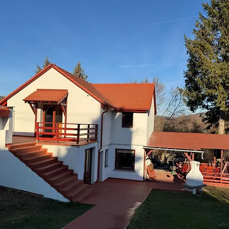 Gyimesvoelgy Vendeghaz * Kismaros