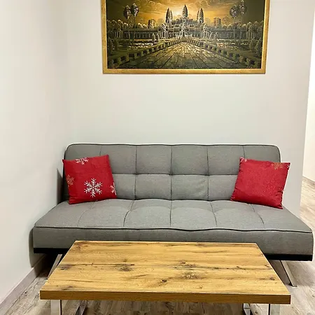 Gyimesvoelgy Vendeghaz Lägenhet