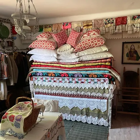 Gyimesvoelgy Vendeghaz * Kismaros